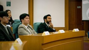 Choi Si-won Instagram - 한국 사람입니다. I'm Korean.