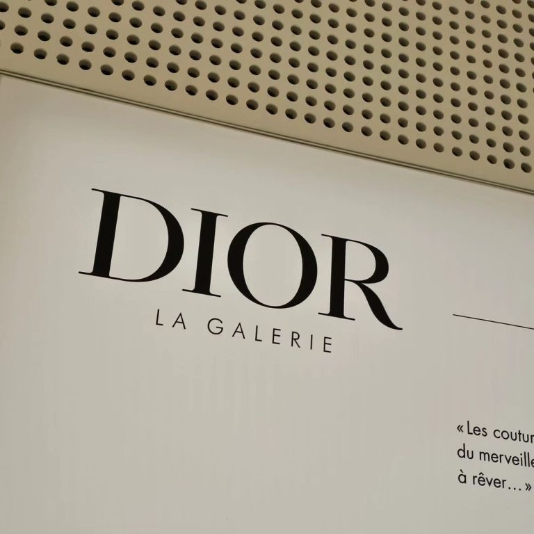 Choi Soo-bin Instagram - Love Paris! @dior #Dior