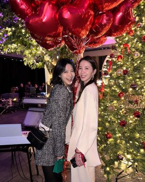 Choi Soo-young Instagram - 상상했던 것 보다… 너무나 아름다웠다👰🏻‍♀️
왕비세요..? 오늘 , 모든 축복이 너에게로 향하길 💍
축하해🤍