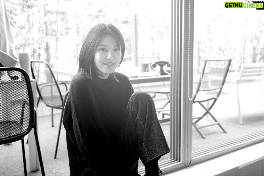 Choi Soo-young Instagram - 연극 ‘와이프’ D-7 12/26-2/8 LG 아트센터 서울 U+ 스테이지