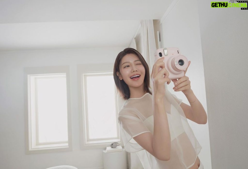 Choi Soo-young Instagram - AGE 20’S🤍 #에이지투웨니스 #ㅇㅇㅈ #에인절 #응인정 #응원중