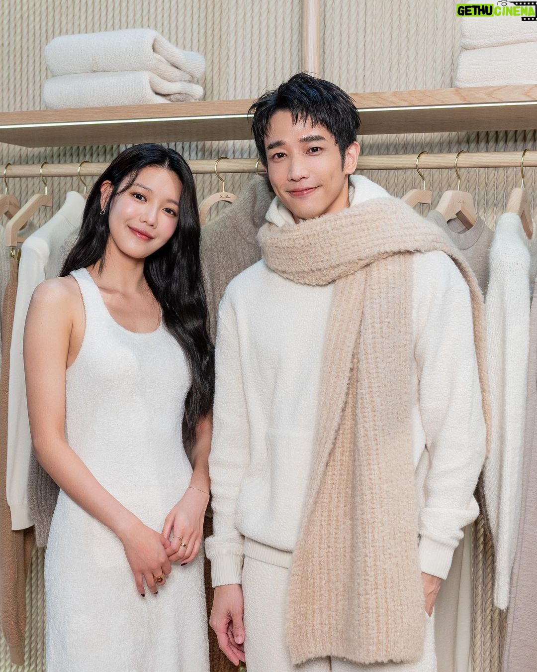 Choi Soo-young Instagram - ☁️ coziest, warmest day with @loropiana #LoroPiana #LoroPianaCocooning 台北 101 - Taipei 101