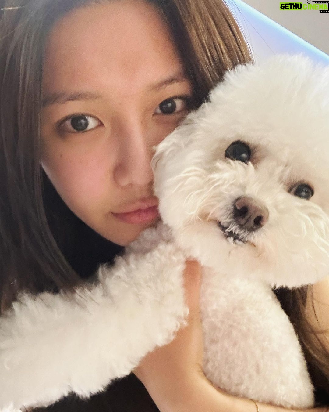 Choi Soo-young Instagram - 해추 즐추 메추 💋❤️