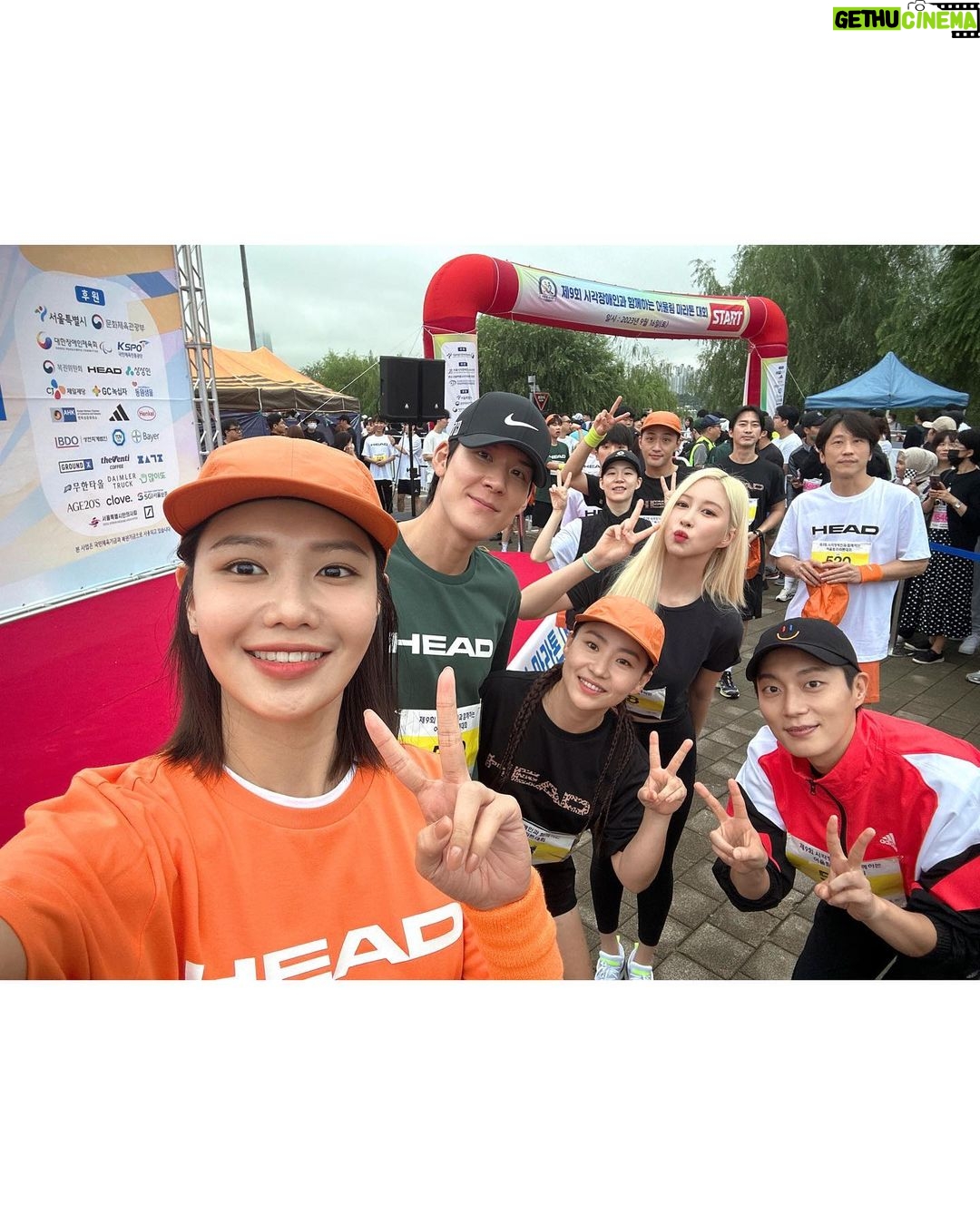 Choi Soo-young Instagram - ’함께‘ 라서 더 좋았다🫶 완주!! #어울림마라톤 #고마워요 #사랑해요