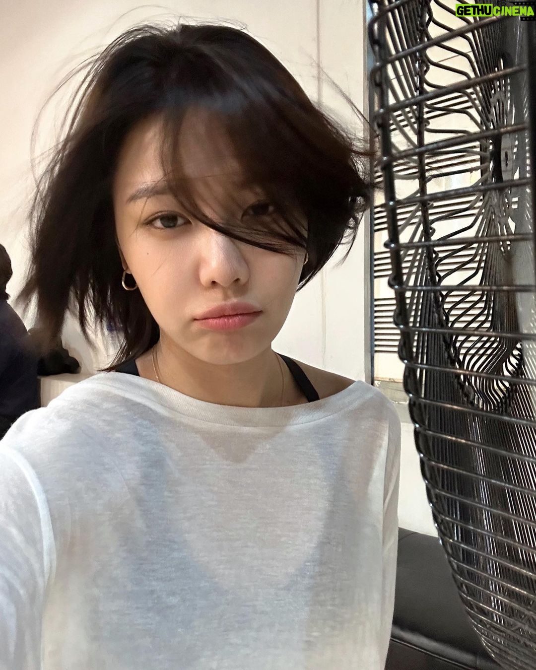 Choi Soo-young Instagram - 2 weeks untill #mymuse 💗