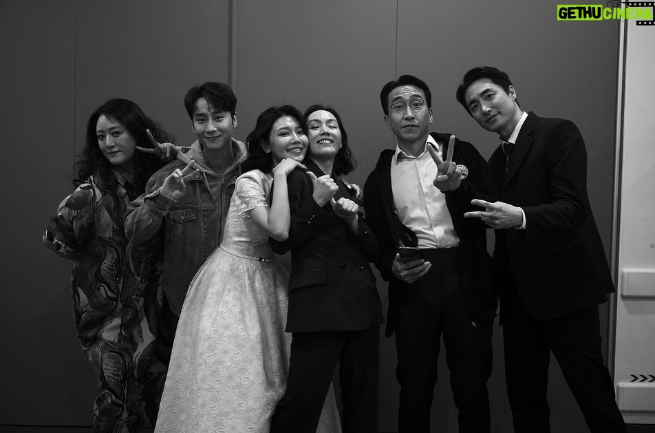 Choi Soo-young Instagram - “나에게 무슨일이 벌어질지는 모르겠지만, 나는 자유에요” -노라 세상의 모든 노라들을 위해. 스컬! #와이프 #폐막 #고맙습니다❤️