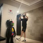 Choi Tae-joon Instagram - #nike #travisscott #🤘🏻