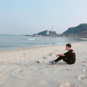 Choi Tae-joon Instagram - 잠시후 10시 sbs 엑시트 본방사수!!!
