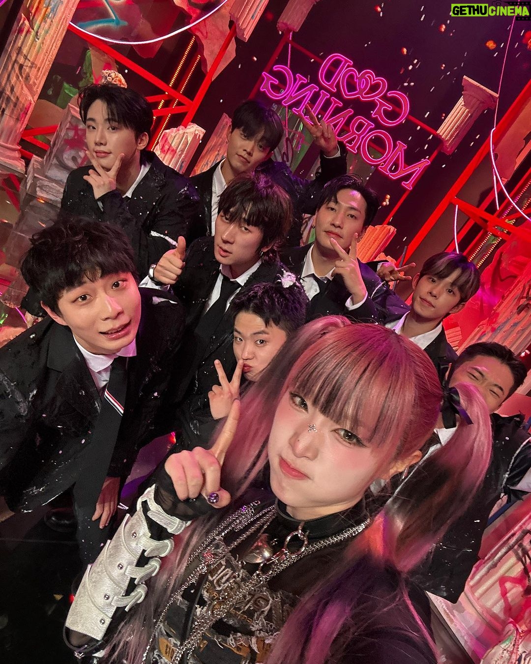 Choi Ye-na Instagram - μ μΉ΄μλππ