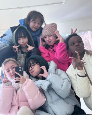 Choi Ye-na Instagram - 혜미리예채파 사랑해💗