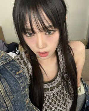 Choi Ye-na Instagram - 화보 좋아ㅏㅏㅎㅎㅎ🖤🖤