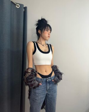 Choi Ye-na Instagram - 💪💪
