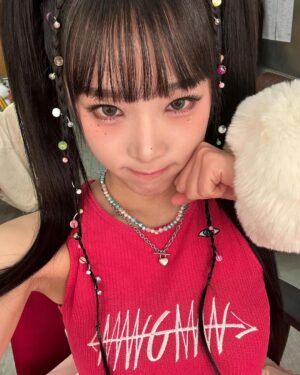 Choi Ye-na Instagram - 1ST FAN MEETING💗