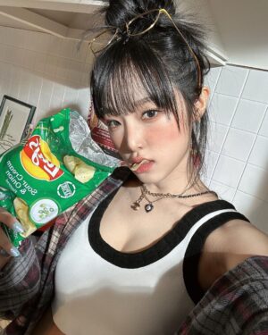 Choi Ye-na Instagram - 💪💪