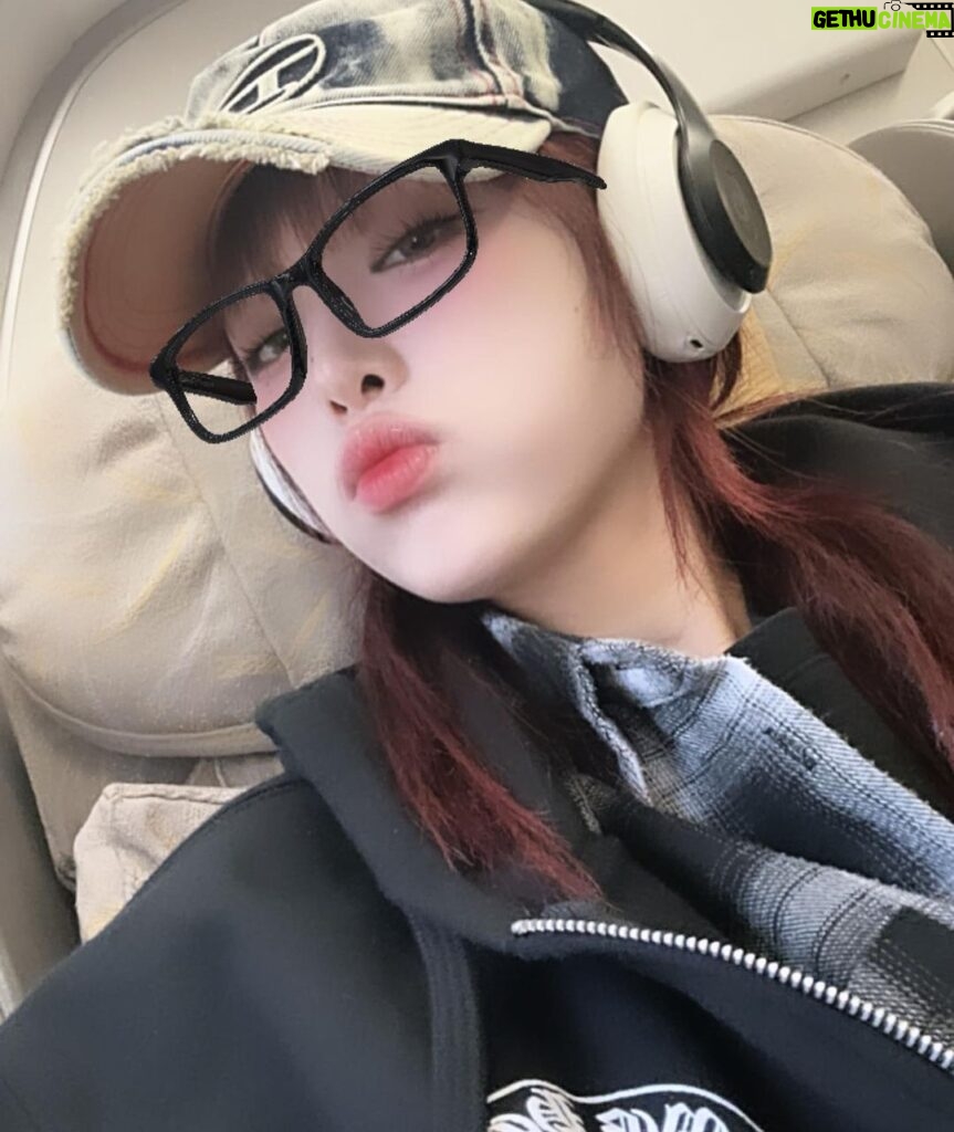 Choi Ye-na Instagram - 빨간머리옌🍒 日本に到着⚡️