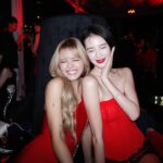 Chonnasorn Sajakul Instagram - Thank you @revolve for reuniting me with my besties from all around the world 💋 #revolvearoundtheworld Singapore