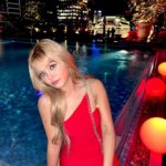 Chonnasorn Sajakul Instagram - Thank you @revolve for reuniting me with my besties from all around the world 💋 #revolvearoundtheworld Singapore