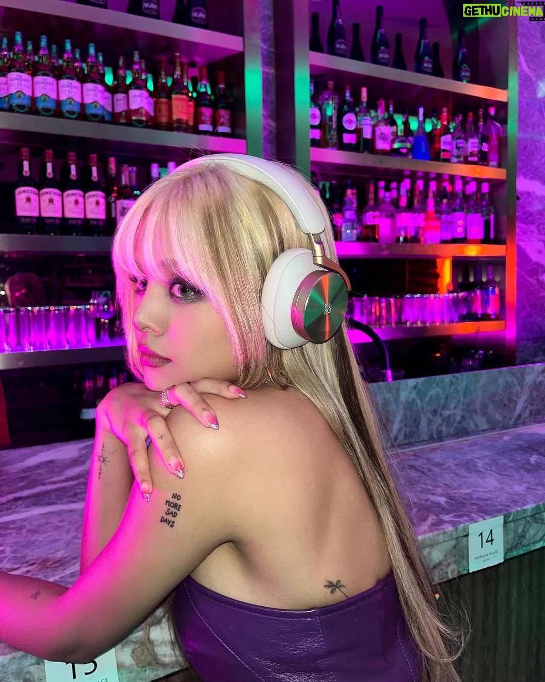 Chonnasorn Sajakul Instagram - I got a face they like to taste Tasty, taste it gets 'em so rowdy, rowdy, rowdy Rowdy, rowdy, rowdy They got a face that don't behave Fussy, fussy, why you so rowdy, rowdy, rowdy? Rowdy, rowdy, rowdy Thank you @bangolufsen for the love and support for this release 🎶 Seoul, Korea