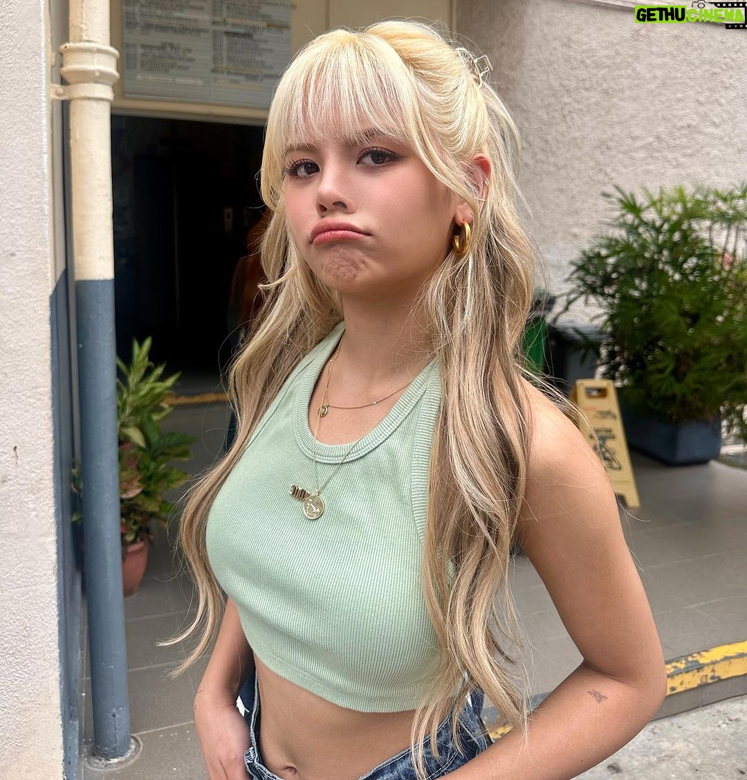 Chonnasorn Sajakul Instagram - call me a walking emoji 😆😗☺️😑😒🤭😶 Singapore