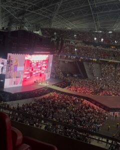 Chonnasorn Sajakul Instagram - cause baby now we got bad blood @taylorswift ❤️ jk pls adopt me, I love u 🥹 Singapore