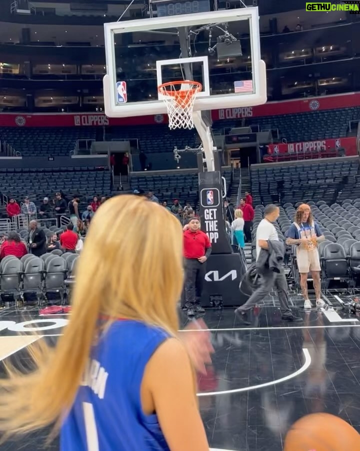 Chonnasorn Sajakul Instagram - Gonna go back home and start practicing my jump shot 🏀 Crypto.com Arena