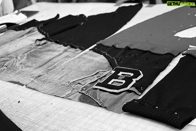 Chris Bosh Instagram - When it came time to pick my outfit for my Hall of Fame induction, I wanted to tell a story. I knew my good friend @greglauren would be able to help me create something unique. Here’s the story of the Jacket that we created for one of my biggest days. Link in bio to read about it #BoshHoF