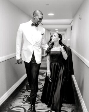 Chris Bosh Instagram - What a night. And the orange jacket fits just right. 

Honored to receive my @hoophall ring and jacket tonight beside some legends of the game. Big speech tomorrow. Can’t wait. #BoshHoF #21HoopClass