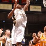 Chris Bosh Instagram - I'm thankful that Georgia Tech saw in me what I saw in me: Potential. Being a student athlete was HARD, but boy was it fun, taking home ACC Rookie of the Year honors. My year at GT was transformative, and I'm forever thankful for it. #BoshHoF #21HoopClass