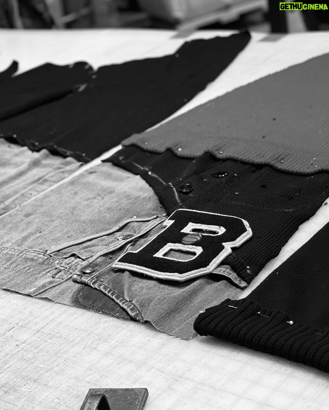 Chris Bosh - 3.8K Likes - It has been an honor to get to collaborate with my friend @greglauren on my outfit for the @hoophall ceremony coming up.
I don’t want to give too much away, but it has been amazing to see how in-depth a story can be told through clothing. Excited for you all to see it. #BoshHOF #21hoopclass