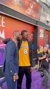 Chris Bosh Instagram - Always a pleasure to see my brother @kingjames’ continued success! 📹 @undefeatedespn