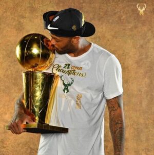 Chris Bosh Instagram - Congrats to my guy @pjtucker! Prime example on why you should never give up on your dream. He went from 2nd round pick, to out of the league, to NBA champ!