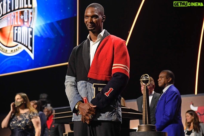 Chris Bosh Instagram - When it came time to pick my outfit for my Hall of Fame induction, I wanted to tell a story. I knew my good friend @greglauren would be able to help me create something unique. Here’s the story of the Jacket that we created for one of my biggest days. Link in bio to read about it #BoshHoF