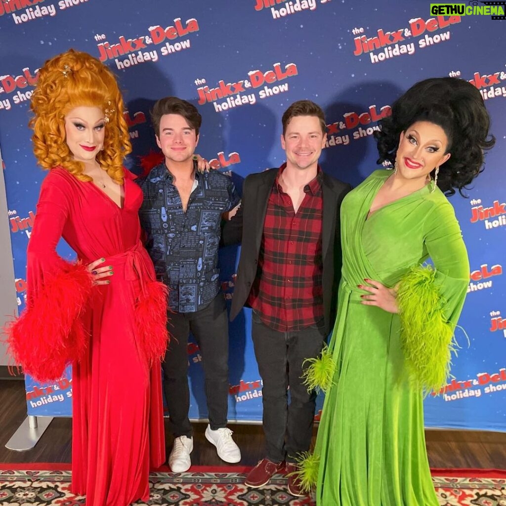 Chris Colfer Instagram - There’s nothing better than seeing the people you love succeed! Couldn’t be prouder of @thejinkx and @bendelacreme. Go see their spectacular show!