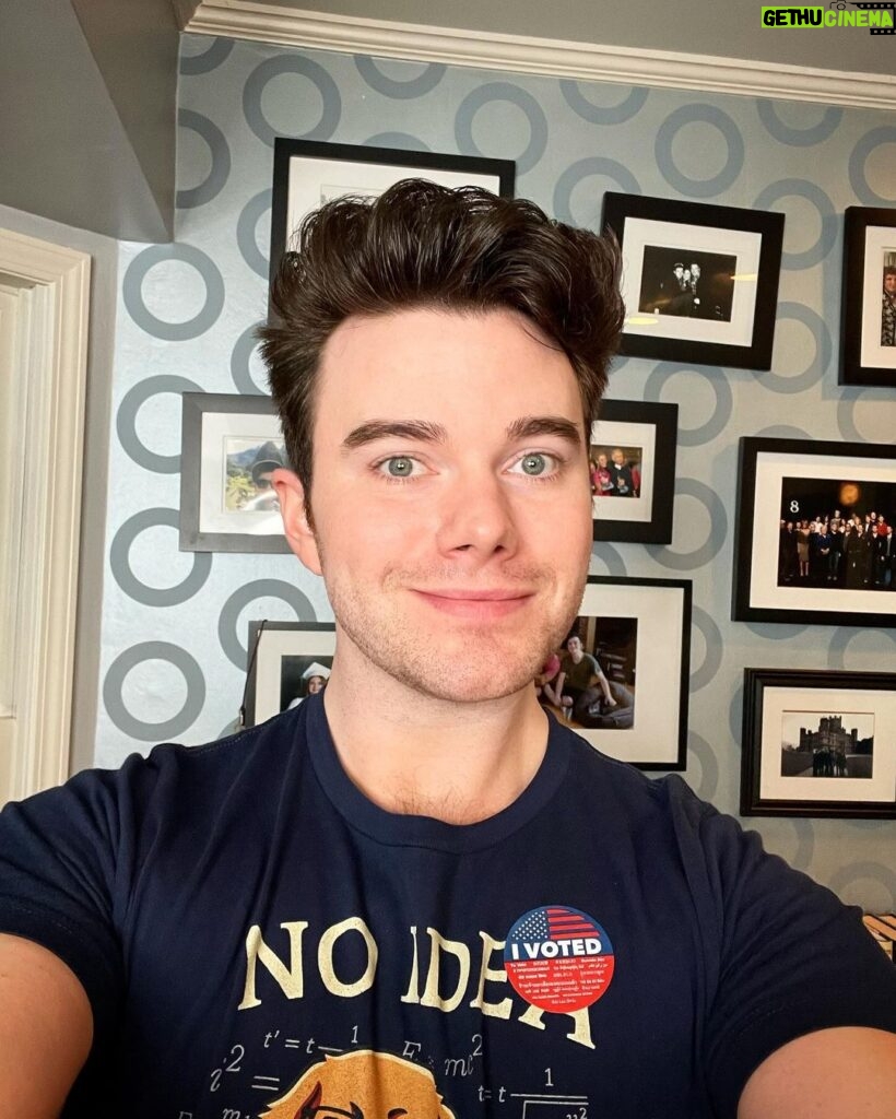 Chris Colfer Instagram - Fill out those ballots, kids! #Vote 🇺🇸🗳️