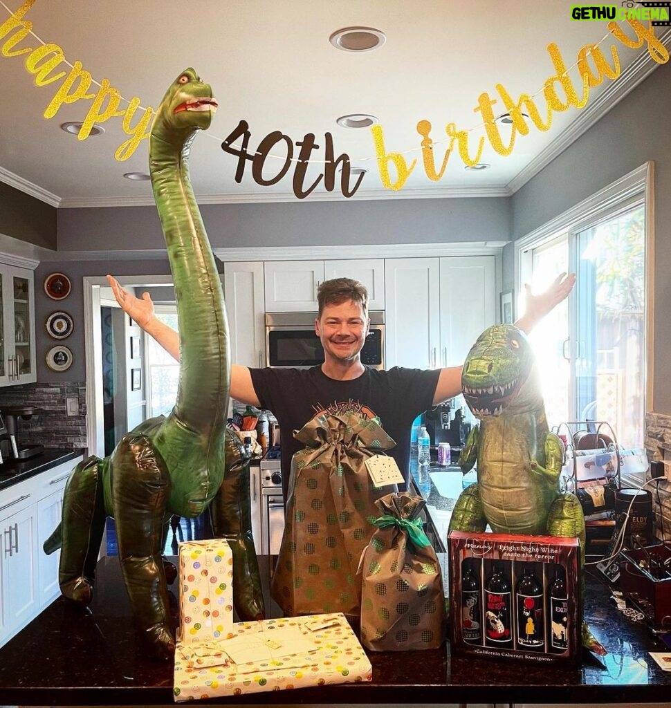 Chris Colfer Instagram - Happy 40th Birthday to the best guy I’ve ever known. I love you, babe! 🥳❤️