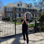 Chris Hughes Instagram - The ‘Home Alone’ House; can’t tell you how buzzing I was to be here 😍 ps second pic kinda obligatory Home Alone House