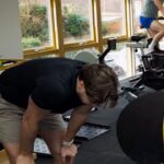 Chris Hughes Instagram - Getting fit with the man @sheehan_gavin ahead of a busy Cheltenham Festival 💪🏼 These jockeys are proper athletes, trust me! 👊🏼
