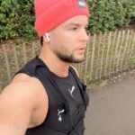 Chris Hughes Instagram - A wholesome few months consisting of horses, food and fitness ☀️👟🐎🐶