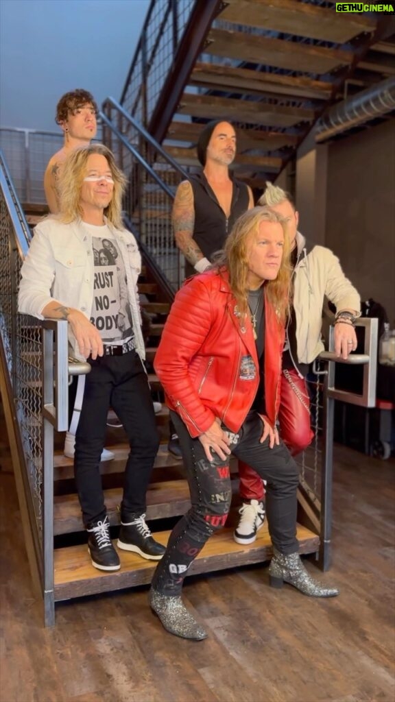Chris Jericho Instagram - You’ve been asking for new #band photos & today, we delivered. 📸 Here’s some behind-the-scenes from our shoot today in Wyandotte ahead of the biggest show yet on our Spotlight on North America Tour 🤘 Video: @jessicaxgolich #photoshoot #bandsofinstagram #bands #bandsbandsbands #chrisjericho #fozzy Wyandotte, Michigan