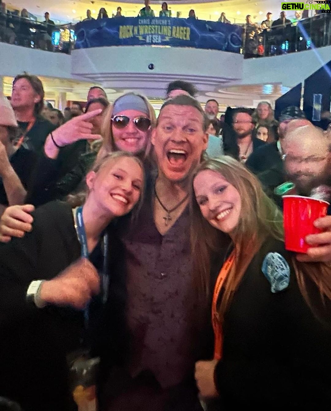Chris Jericho Instagram - The @jericho_cruise #FiveAlive was a HUGE success and it was such a blast having so many awesome family & friends there, (including my sweetie @lockon27, who crushed her @dollyparton costume! ❤️) along with some of the best bands, comedians and pro wrestlers EEVVEERR!!! Don’t miss out on #SixOnTheBeach next year… grab your sweetie and go to Chrisjerichocruise.com to sign up for the presale NOW! Norwegian Pearl
