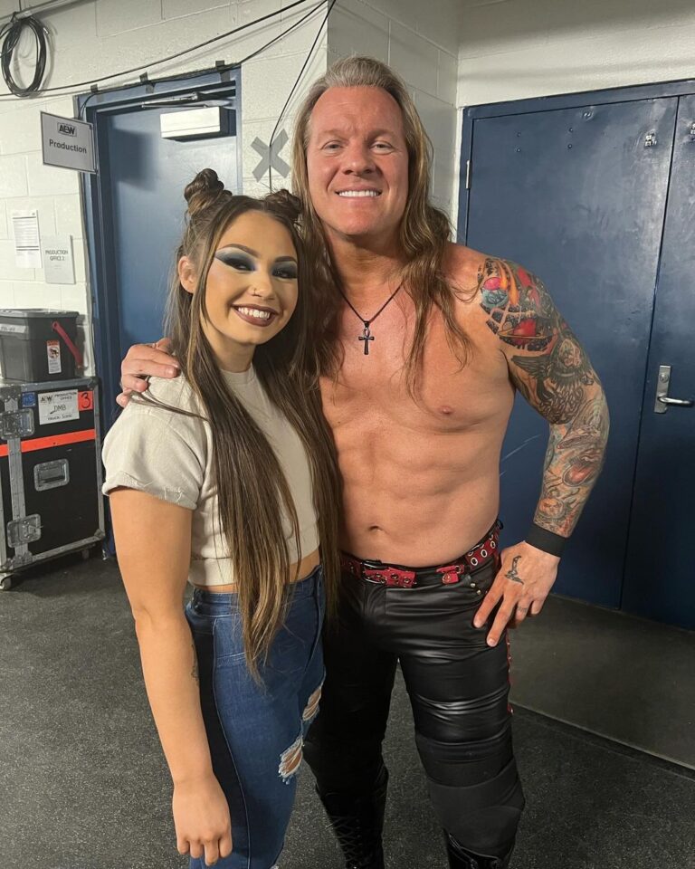 Chris Jericho Instagram - Great chat with @skyeblue_wrestling on @talkisjericho NOW! #SkyeBlue talks about her @aew heel turn, why she’s having so much fun with @thejuliahart and what she hopes to accomplish next at #AEW (can you say hardcore match?). She also explains what it’s been like to work with @tonistorm_ , @saraya , and @realrubysoho, why she never misses a training opportunity with @dustinrhodestx , how she approaches intergender tag matches, stories from her early days training in Chicago while still in high school, road tripping to indie shows in the mid-West with her mom in tow, the circumstances that resulted in a midnight visit to the ER to get staples in her head and more on @spotify, @applepodcasts & @itunes NOW! @siriusxmfightnation @siriusxm . Chicago, Illinois