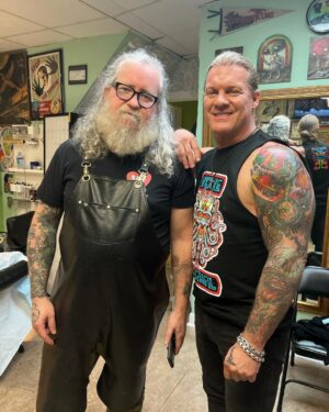 Chris Jericho Instagram - Thanks to my bro @flacomartinez13 for finishing up my @davidbowie piece (a few days after the anniversary of his passing in 2016 no less) at @studioevolvetattoo in Virginia Beach, VA tonight!  Flaco’s color and detail is second to none, which is why he’s done ALL my tattoo work since 2012!