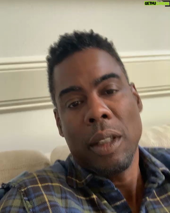Chris Rock Instagram - I’ve been figuring out a way to get closer to my fans. Now you can text me at 718-223-4314. Shoot me a text! 🤳🏾