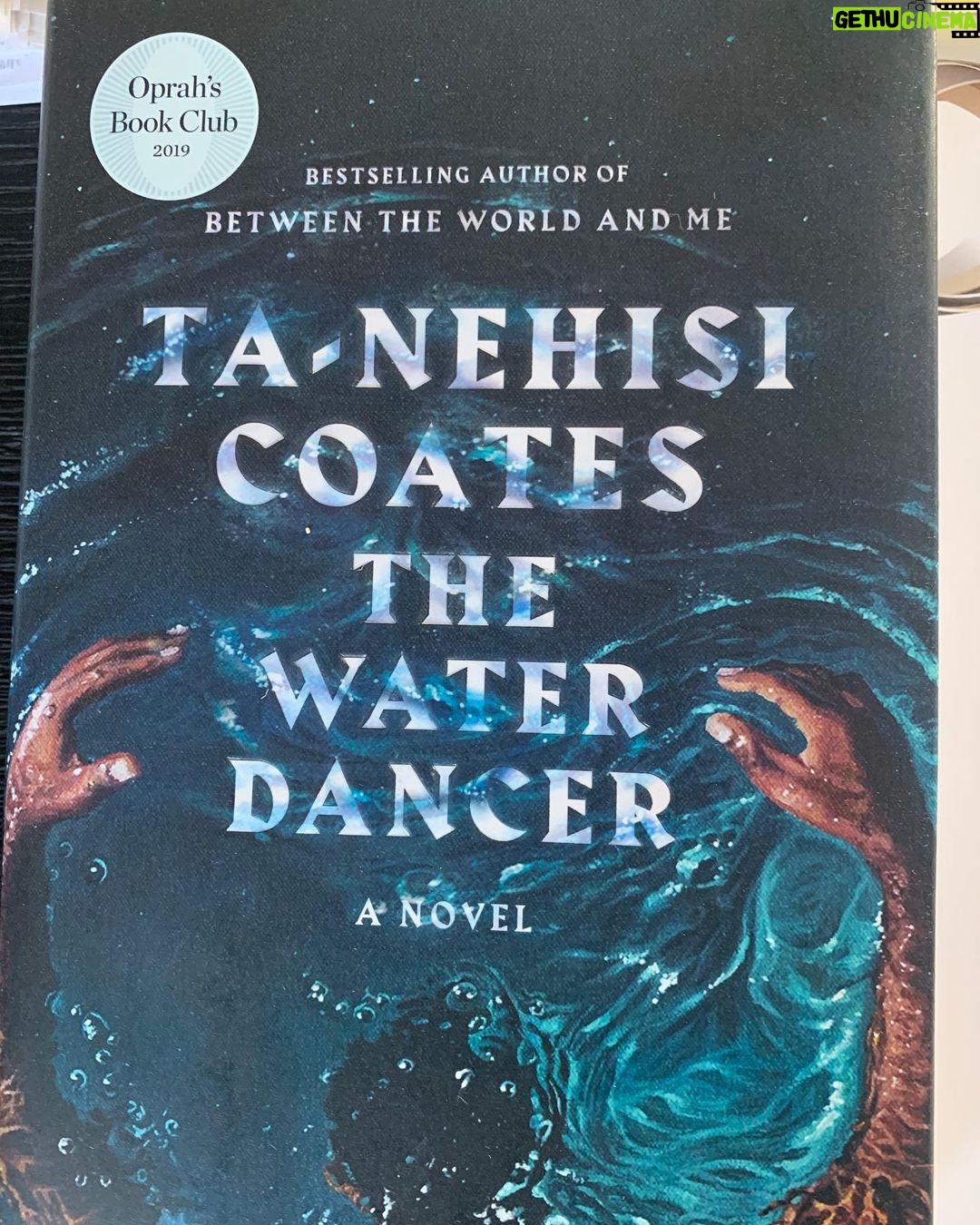 Chris Rock Instagram - @oprahsbookclub #readwithus “The Water Dancer” is a great read worthy of your time. Check it out.