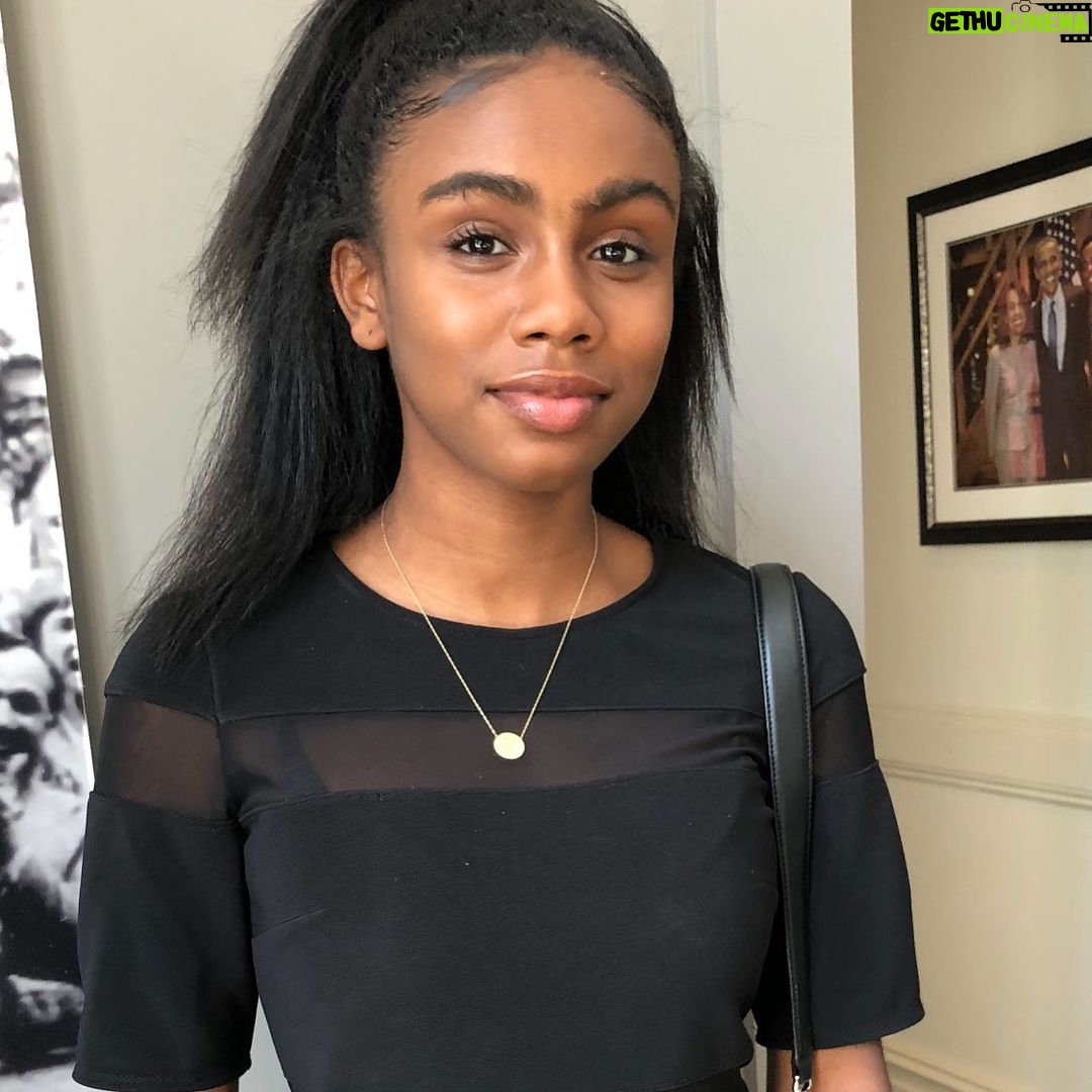 Chris Rock Instagram - Happy Birthday to my baby girl Zahra. You make me so happy. Btw she’s 15.