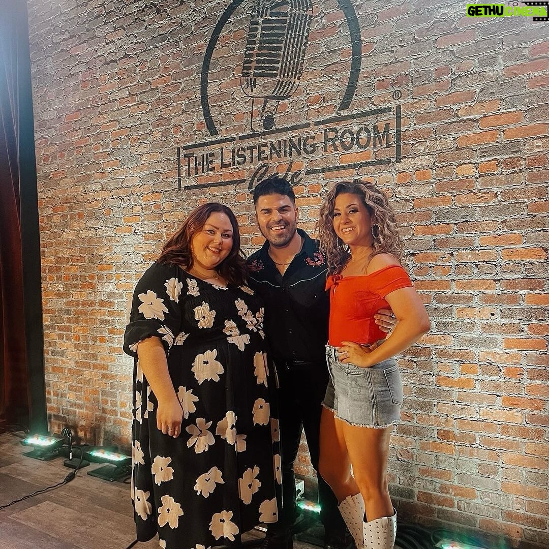 Chrissy Metz Instagram - We’re baaaaack! ✨ See y’all at @listeningroomcafe in Nashville TONIGHT at 8:30pm w/ @mattbloyd + @jamiefloyd. There are still a few tickets left, go get yours!!! Nashville, Tennessee