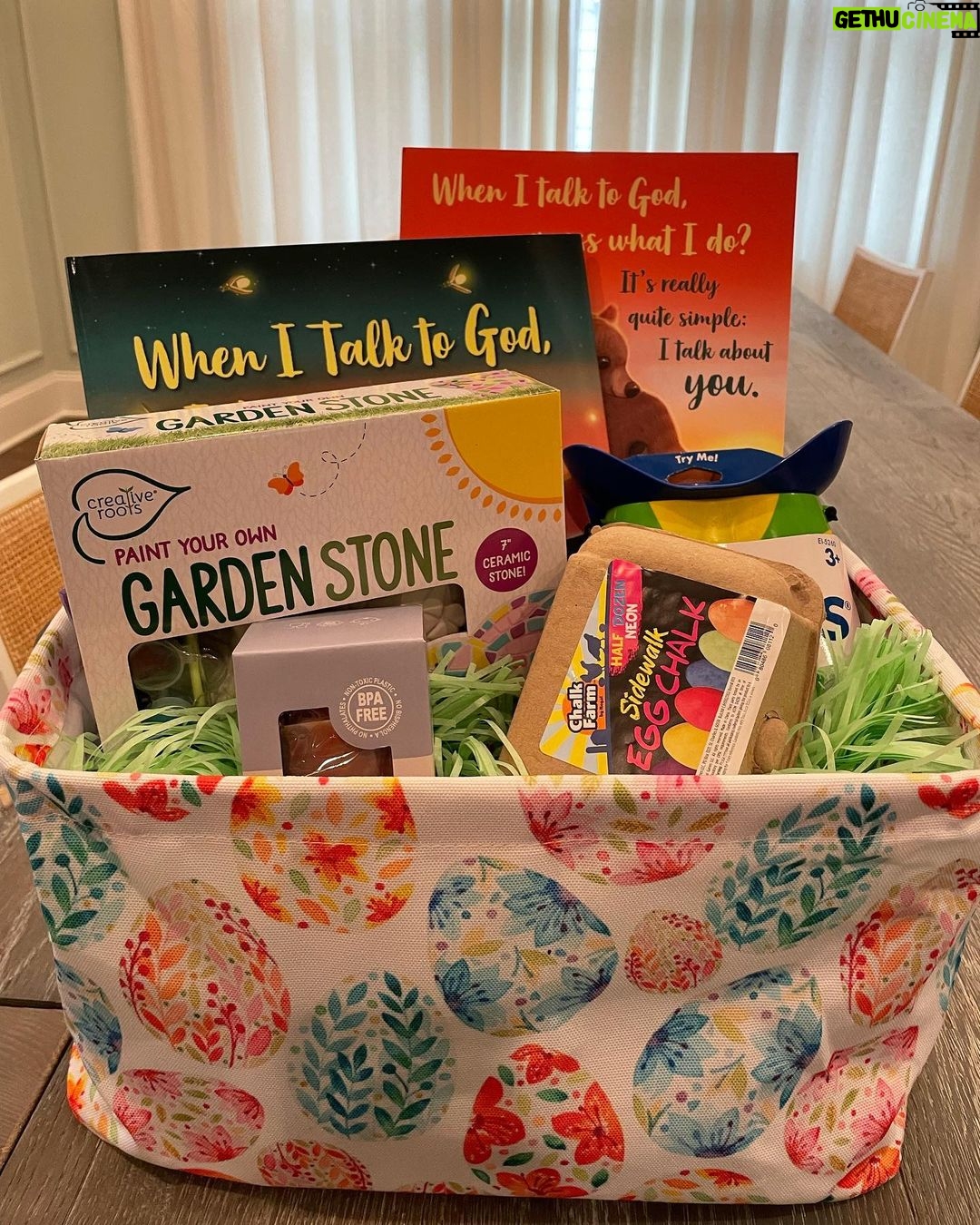 Chrissy Metz Instagram - It’s almost Easter!! Wanted to celebrate by giving away a ‘When I Talk to God, I Talk About You’ Easter basket including a signed book. Head to the link in my bio to enter & act fast, it’s only open for 2 days!! 🐰🐣 Nashville, Tennessee