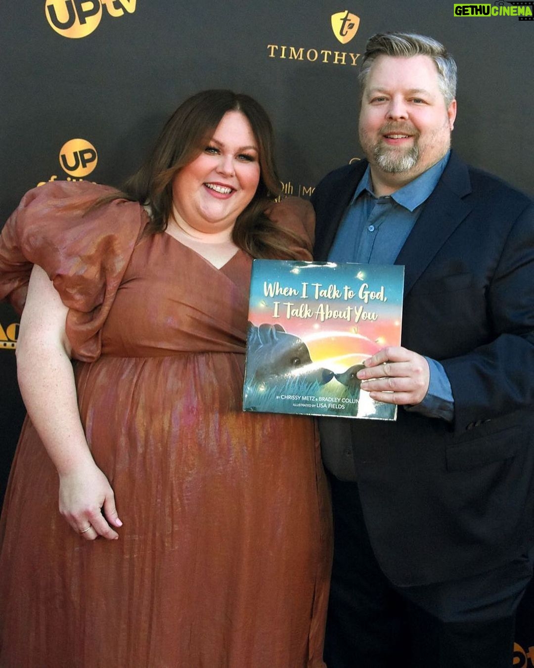 Chrissy Metz Instagram - book's first red carpet... they grow up so fast 🐻🌅💗 Los Angeles, California