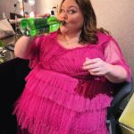 Chrissy Metz Instagram - Throwin’ it back on a Thursday to last month’s @opry evening with the absolutely radiant @msbethanyjoylenz 🩷✨🌸 Grand Ole Opry