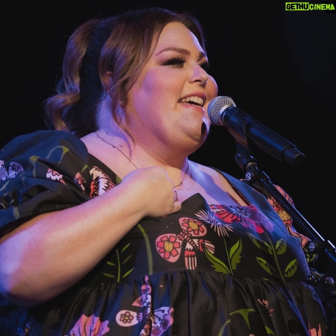 Chrissy Metz Instagram - My #citywinery tour was a whole year ago. Such a dream come true to share more of me with you. 🥹❤️✨